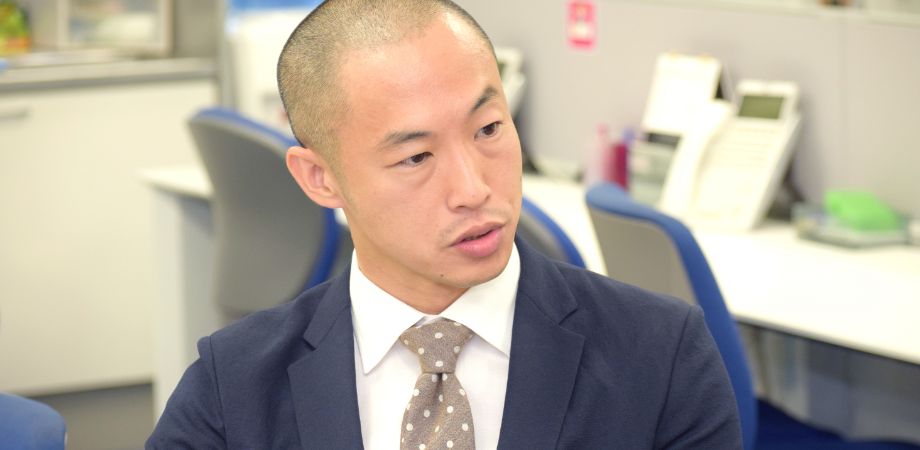 事務職員　竹内隼人
